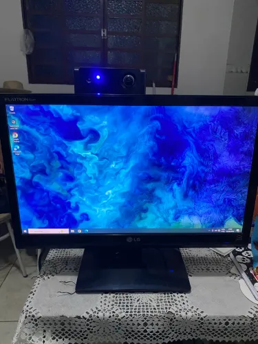 Computador desktop + Monitor