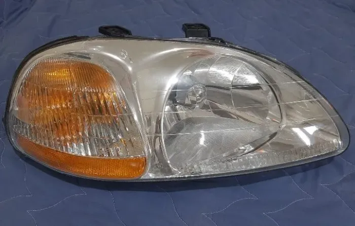 Par de Farois com Pisca Âmbar/Laranja Honda Civic 1996 1997 1998. Aceito troca.