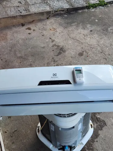 Ar condicionado Electrolux Inverter 9.000Btus