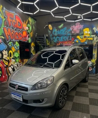 Fiat Idea Essence 1.6 Flex 16V 5P 2014