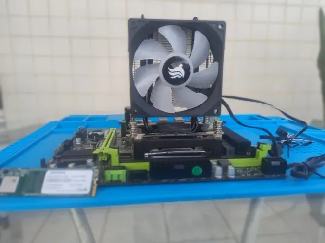 Kit Xeon 2640v4 + Cooler Pichau + SSD Nvme 128gb Adata