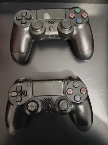 Vendo PS4 Slim Completo + 2 Controles