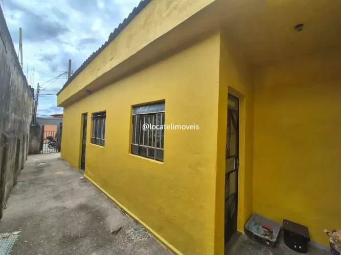 Casa para locação, 01 Quarto, localizada no bairro Flávio Marques Lisboa