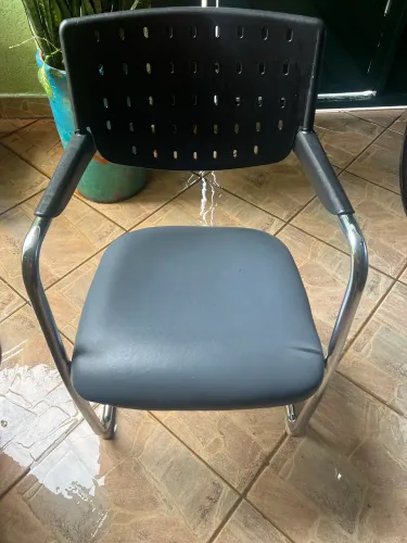 Poltrona recepção/ sala atendimento