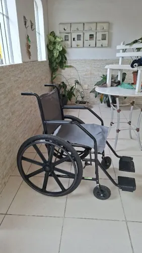 Doação de cadeira de rodas