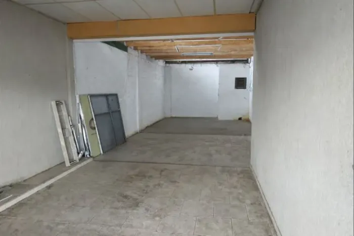 Sala/Loja Comercial com 96 m² no Capão da Imbuia