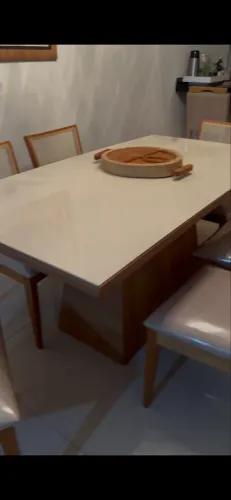 Mesa de jantar só a mesa sem as cadeiras