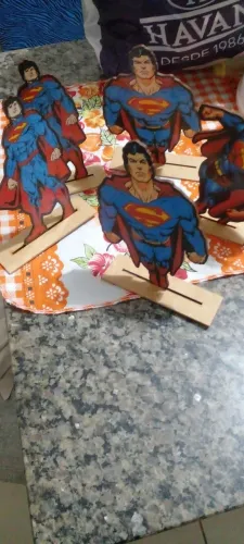Enfeites super heróis aniversário
