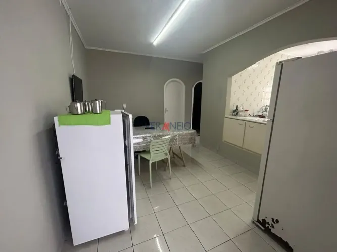 Casa para Alugar em Aviação, Praia Grande - SP