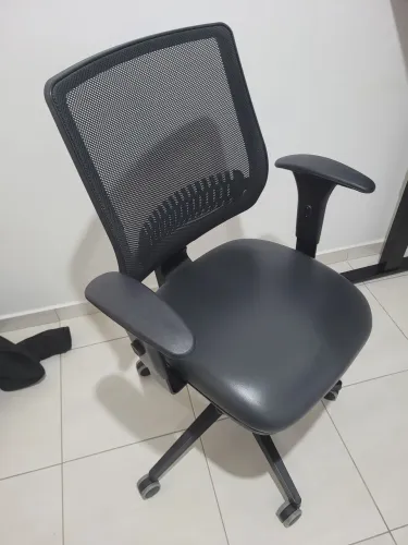 Cadeira flexform uni