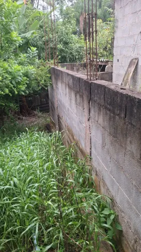 Vendo pequena chácara em Ibiuna