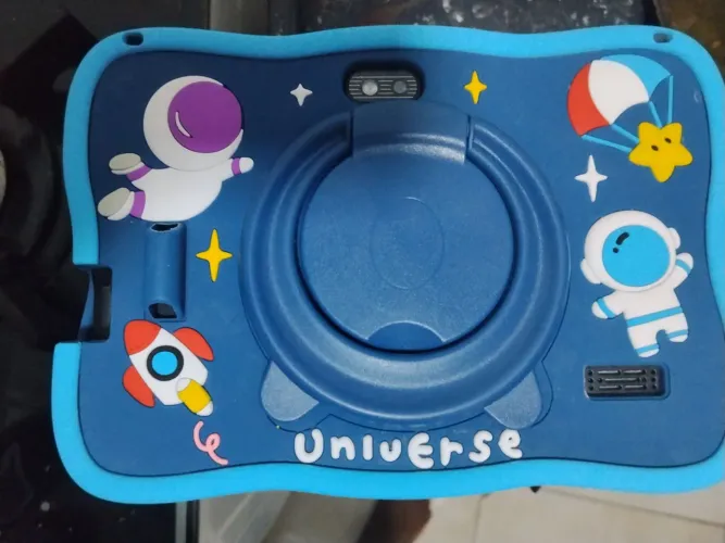 Vendo tablet infantil pouco usado sem avarias 280 reais