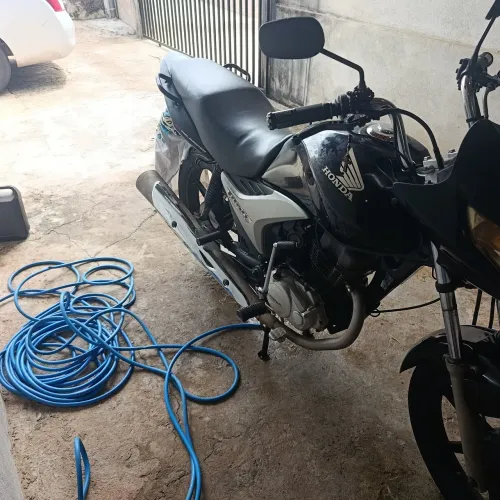 Vendo ou troco por Corsa , gol , uno ou palio