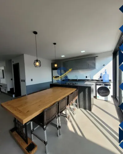 Casa de Alto Padrão para Locação no Condomínio Vila do Papagaio Palhoça
