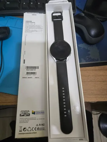 Samsung Galaxy Watch 4 44mm Bluetooth Wi-fi GPS
