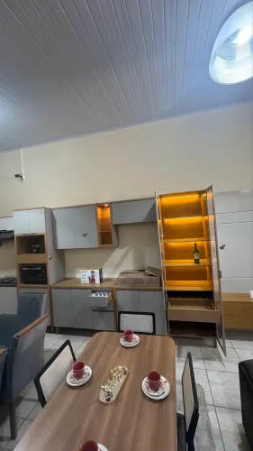 COZINHA COMPLETA ALLURE COM CRISTALEIRA MDF