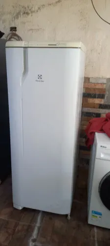 Geladeira eletrolux frost free