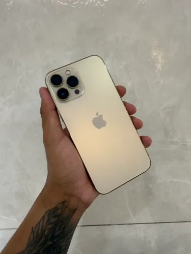 iPhone 13 Pro Max 128g bateria 81% valor 3300$
