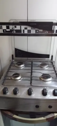 Vendo fogão Esmaltec 4 bocas