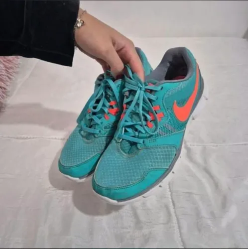 Tênis Nike flex Experience RN 3 de academia