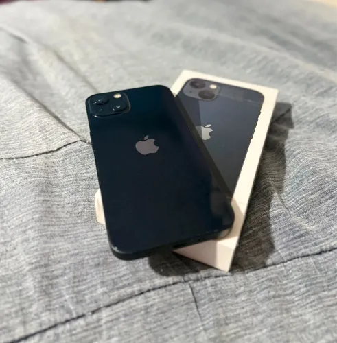 iPhone 13 - bateria 100%, trocada e com garantia 
