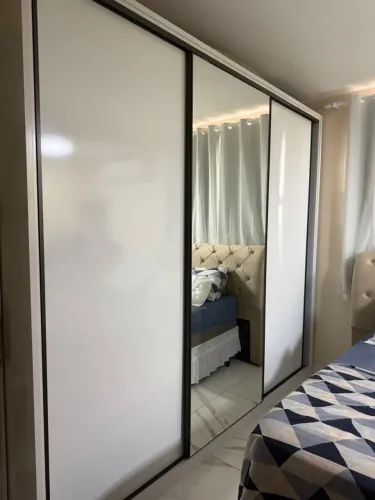Vende-se guarda roupa grande