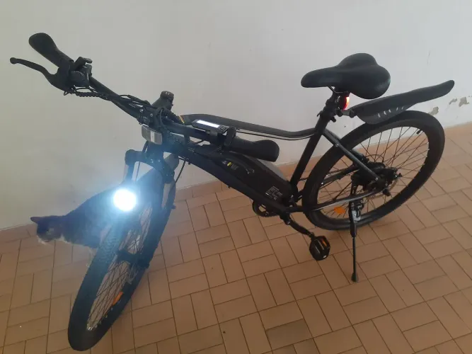 Bicicleta elétrica 500W aro 26