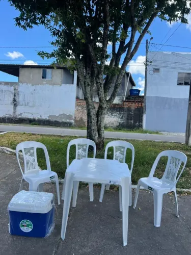 Kit de mesa e cadeiras