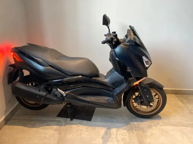 Yamaha Xmax 250 abs 2023