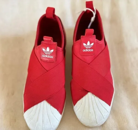 Tênis da adidas original. ?USADO?