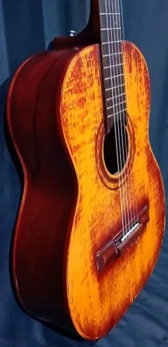 Violão Di Giorgio mod 18, 1997, cordas nylon Giannini novas