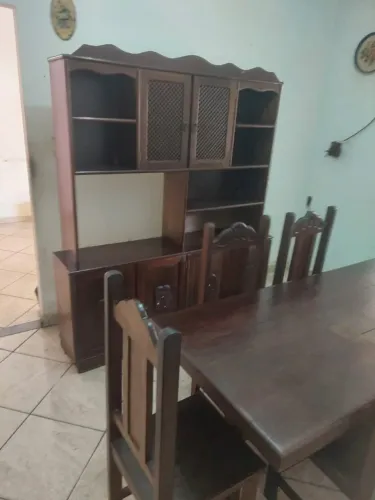 mesa de jantar com oratorio