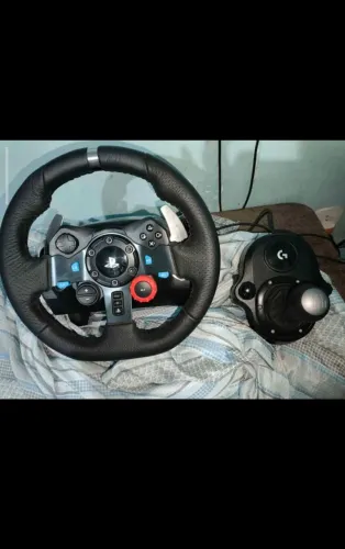G29 Logitech semi novo