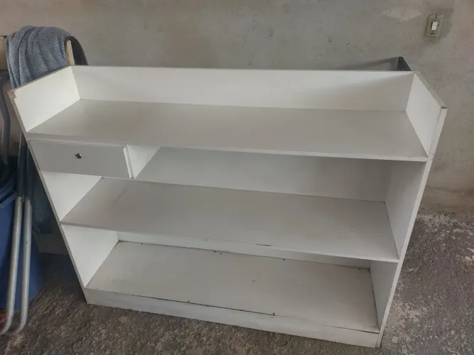 Vendo balcão para loja , boa conservação