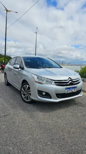Citroen C4 Lounge Tendance 2.0 Flex 4P Aut. 2015