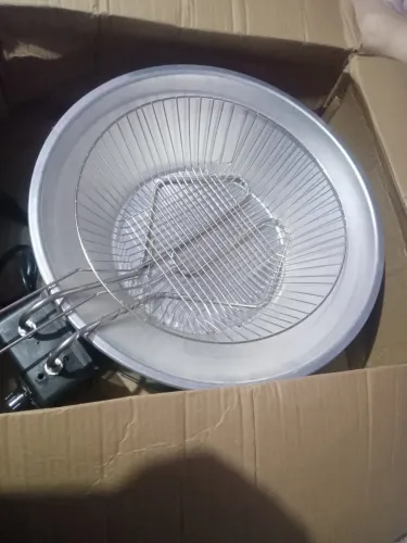 Vendo essa fritadeira com tacho nova