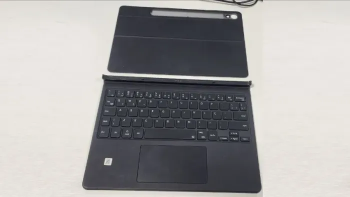TECLADO COM CAPA PARA SAMSUNG GALAXY TAB S9 E S9FE (MOD. EF-DX715) ORIGINAL