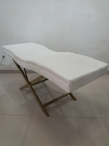 Vendo mesa metalon e mdf