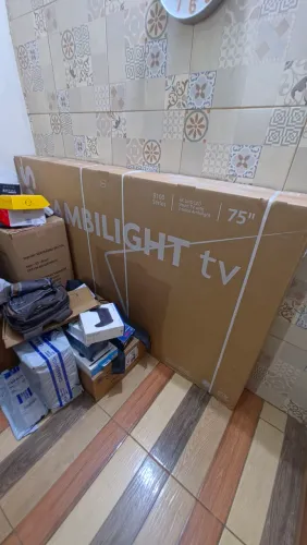 Tv 75" Ambilight Philips 4k - lacrada