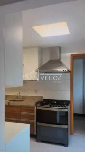 Apartamento : / Residencial / Jardim Botânico
