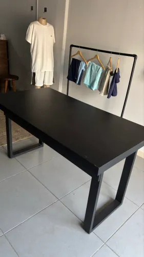 Mesa de centro para loja