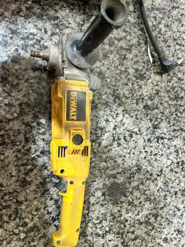 Politriz lixadeira Dewalt 7 pol 220v