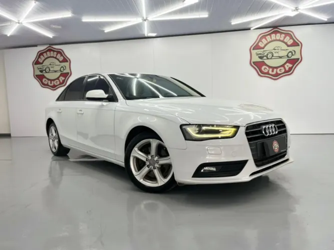 Audi A4 2.0 Avant Ambie. 2.0 16V TFSI S Tron. 2013