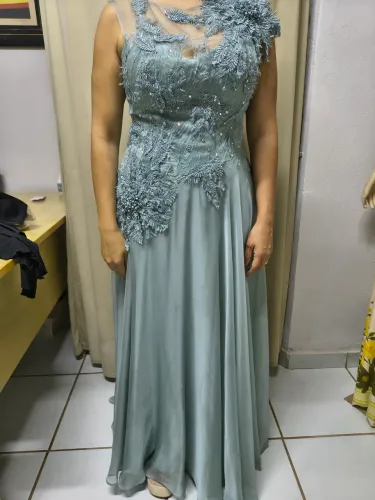 Vestido de Festa Longo Verde Menta Bordado