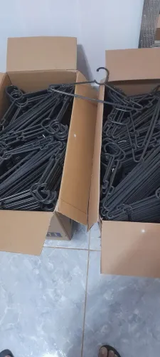 Vendo 400 cabides novos , valor 400,00
