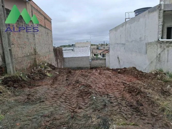 Terreno à venda, 108 m² por R$ 200.000,00 - Xaxim - Curitiba/PR