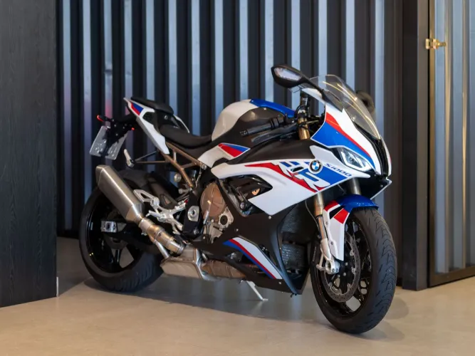BMW S1000RR M CARBON 2021
