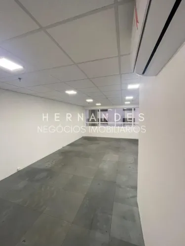 Aluguel de Sala em Condomínio de Alto Padrão em Alphaville Centro Industrial, Barueri-SP: