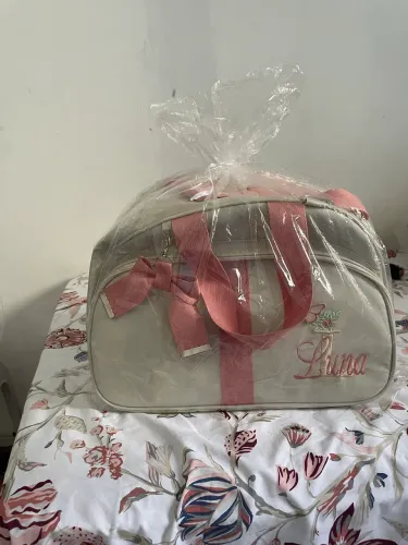 Vendo bolsa de maternidade nova nunca usada ainda no pacote 