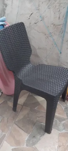 Cadeira de jardim ou cozinha